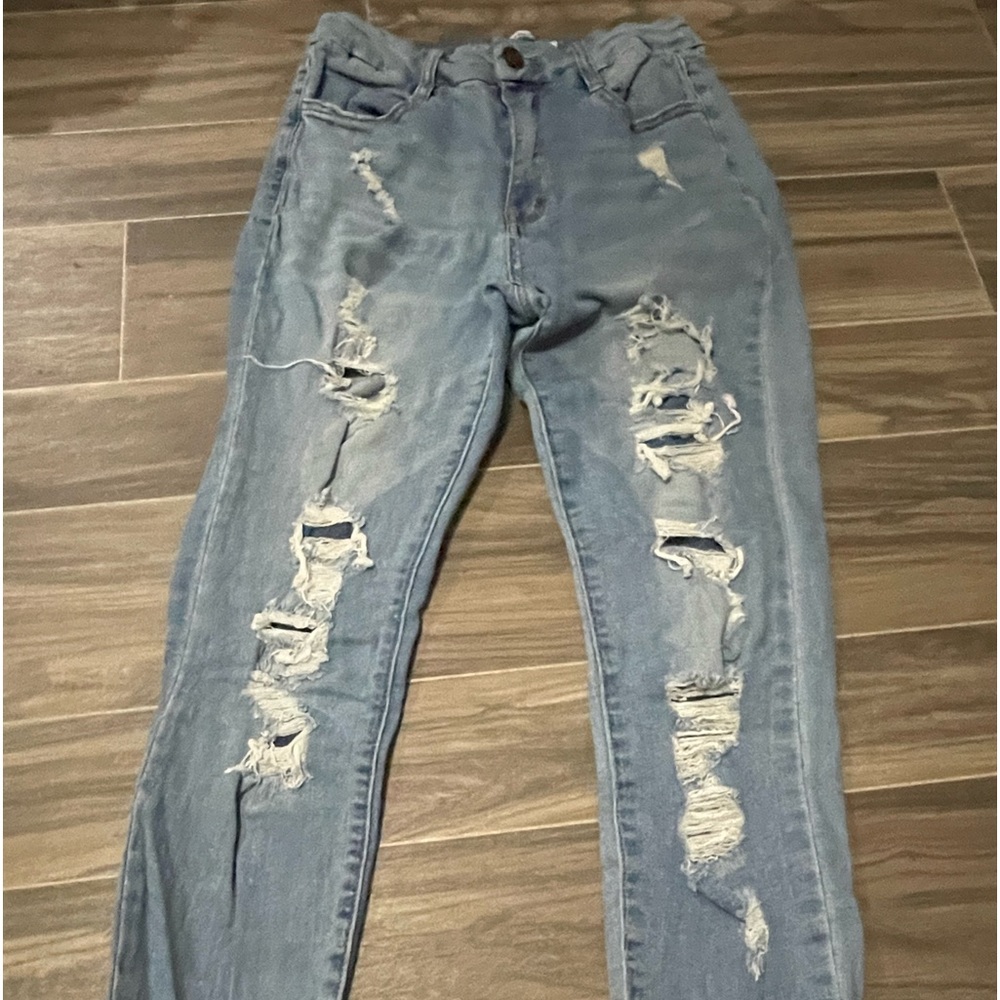 Rue 21 ripped distressed jeans light wash